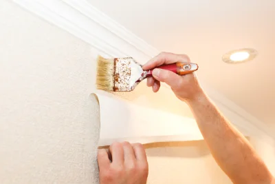 Pose de papier peint à Gorron — revêtements muraux et toiles de verre